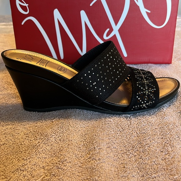 Excellent condition Impo memory foam slip on wedge shoes with rhinestones - Picture 5 of 11